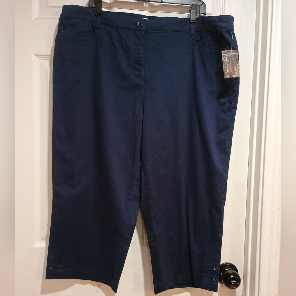NWT Women's Karen Scott Blue Tummy Control Comfort Waist Capris Size 20W